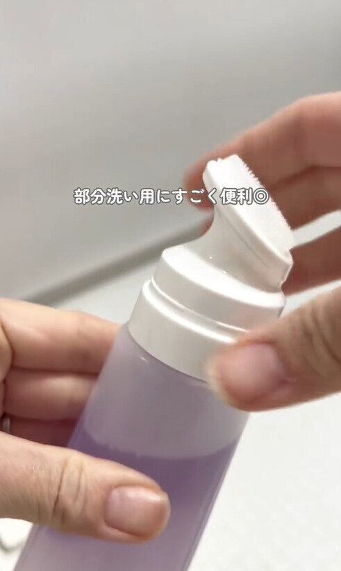 旅行にも持っていくと便利！「シリコーンブラシ詰め替えチューブ」