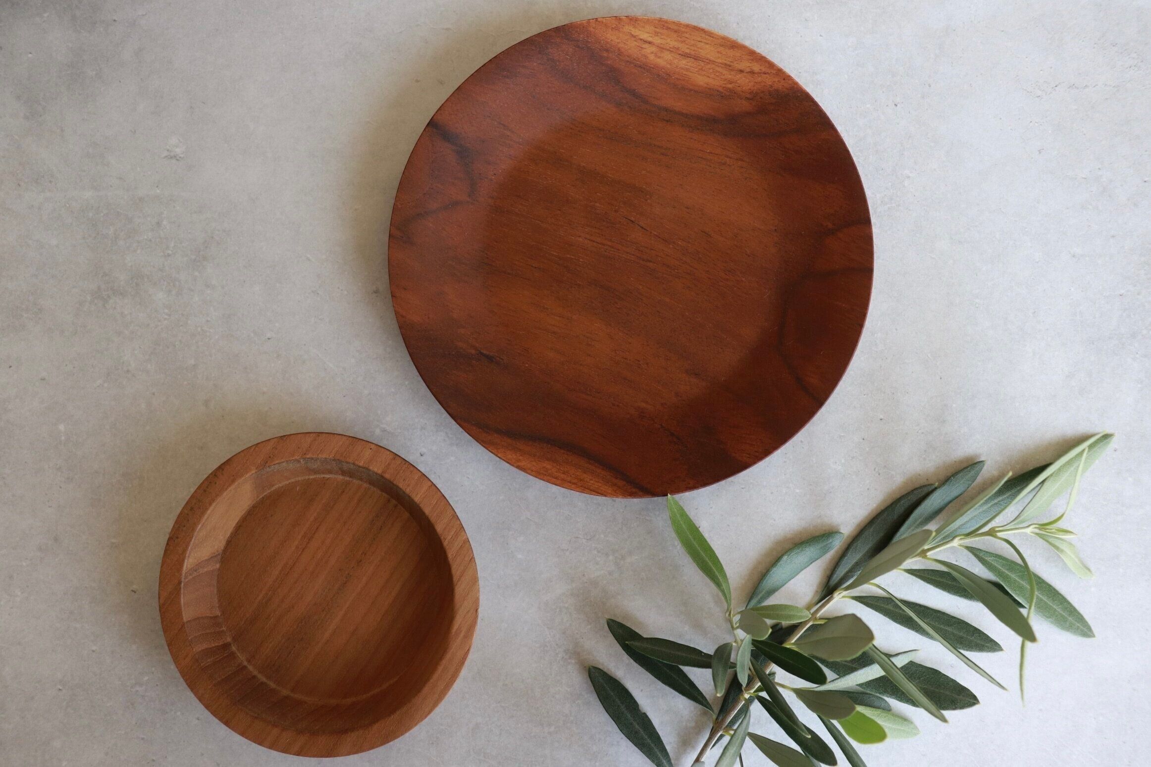 【3COINS】置いて映えるのは食品だけじゃない！スリコのチークプレート