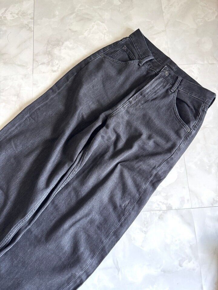 ユニクロ　バギーカーブジーンズ