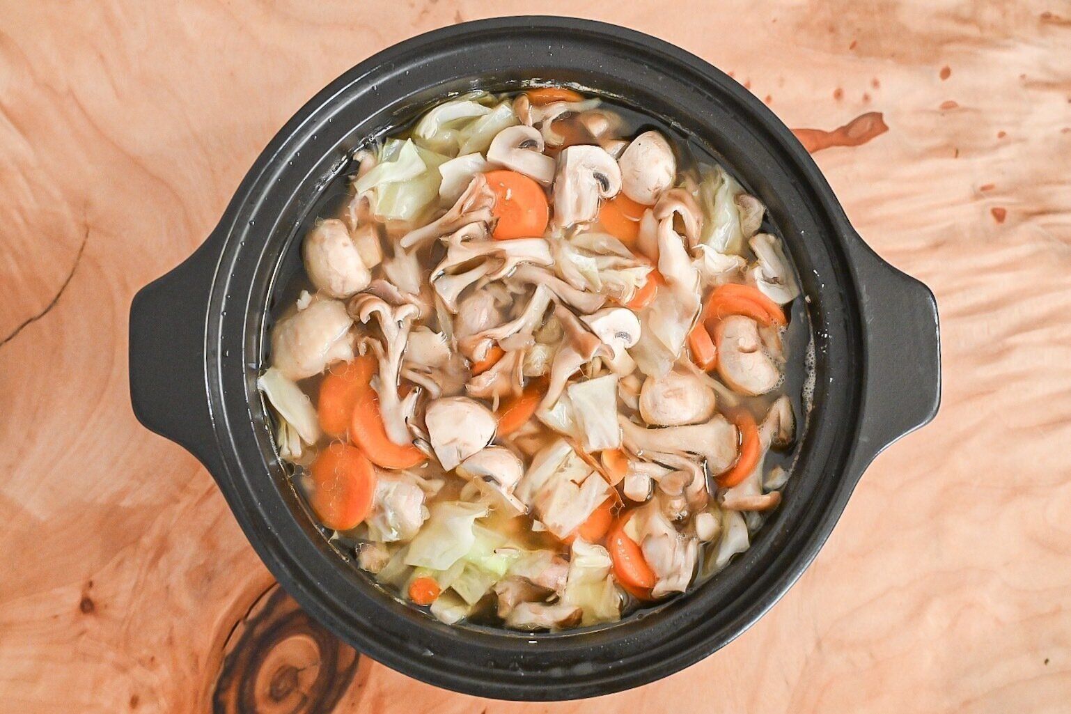 鍋に入ったトリュフ鍋