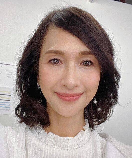 縦カールでエレガントに！クラシカルボブ