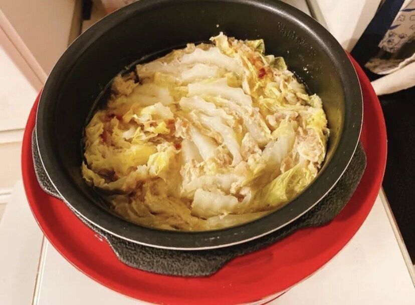 加圧時間1分でできる！電気圧力鍋でつくる白菜と豚ばら肉のミルフィーユ鍋