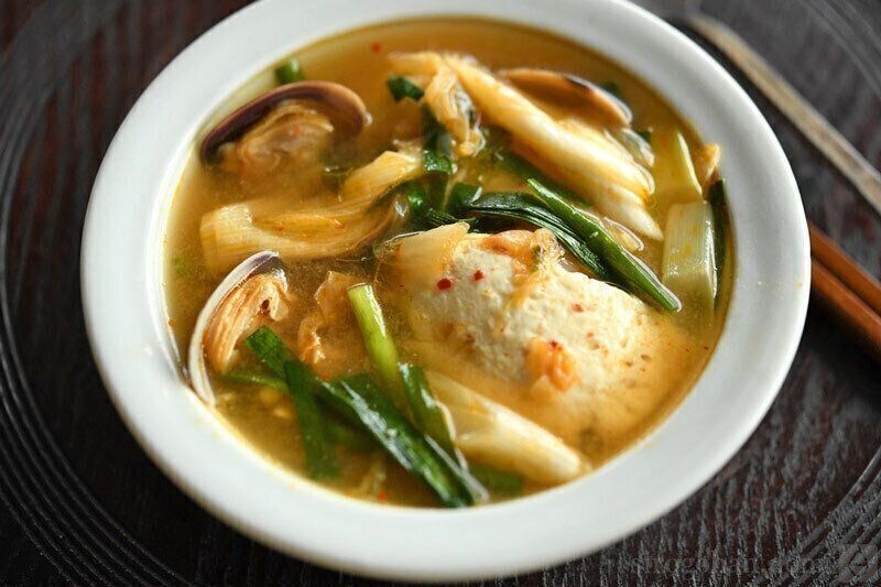 豆腐とあさりのチゲスープのレシピ