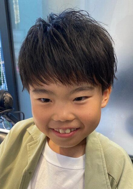 レイヤーを入れてラフに！カジュアルマッシュヘア