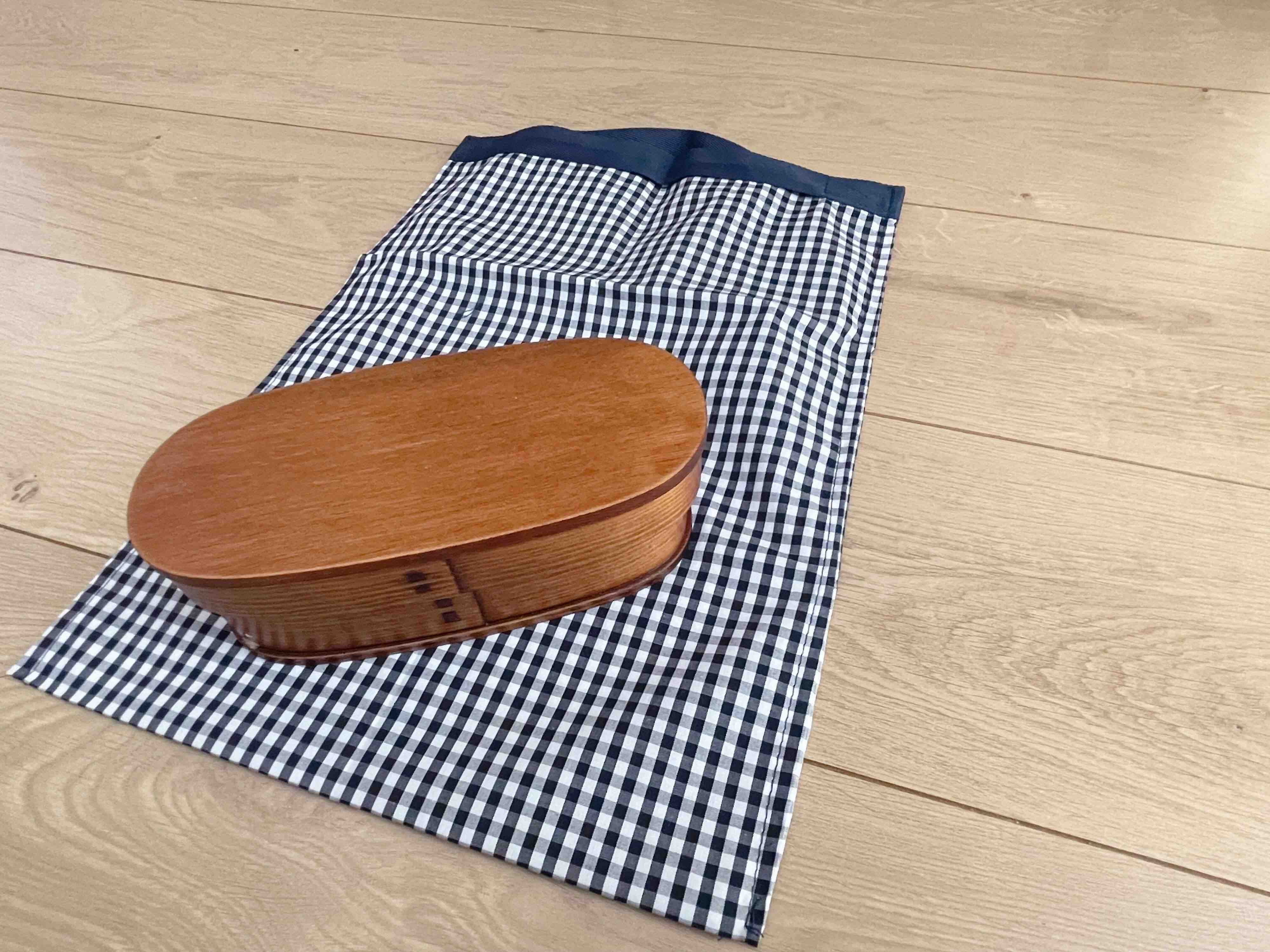 ハンカチになるエコバッグ