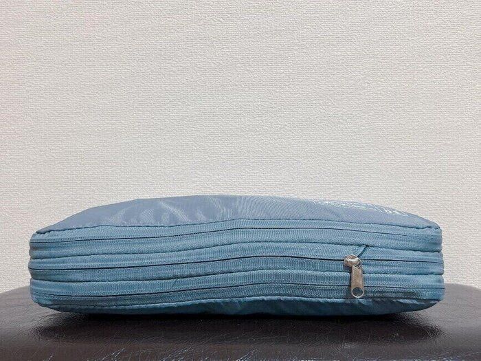 【ダイソー】ファスナーを閉めるだけで圧縮ってどういうこと!?旅行でも自宅でも大活躍間違いなしの「圧縮バッグ」は絶対手にいれておきたい超優秀アイテムでした