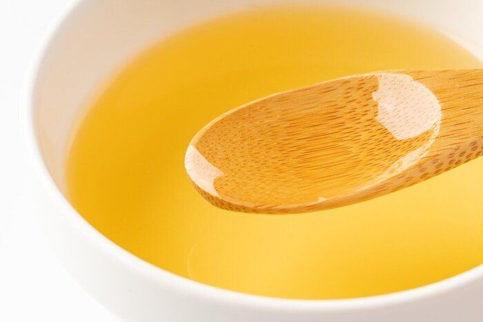 【管理栄養士監修】開封後の「みりん」の賞味期限切れはいつまで大丈夫？変色がポイントに!?【日数別に解説】