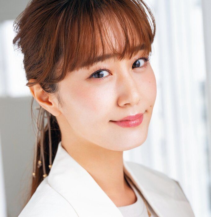 同じメイクばかりでテンションが上がらない！そんな人におすすめの「大人パープル」メイクって？