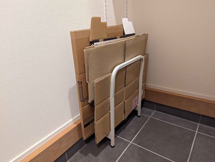 保管も廃棄もラクになる！シンプルイズベストな【段ボールストッカー】がある生活