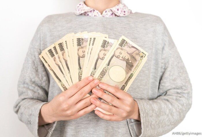 冷凍肉はダメ!?1,000万円貯めた人が「ためない」意外なもの・こと6選