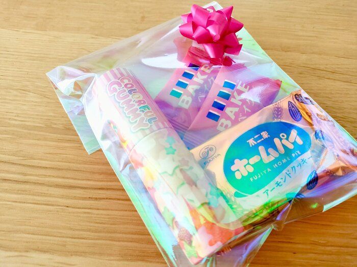 『ポチケースお菓子パッケージ』をお菓子と一緒にラッピングしたところ