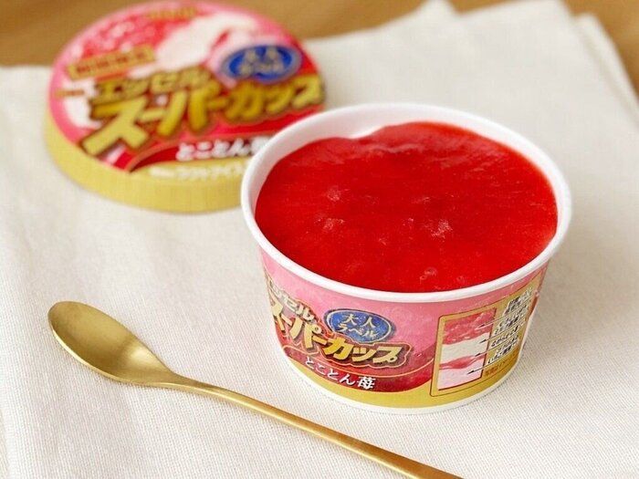 【期間限定】4層構造のリッチなスーパーカップ！第2弾は「とことん苺」