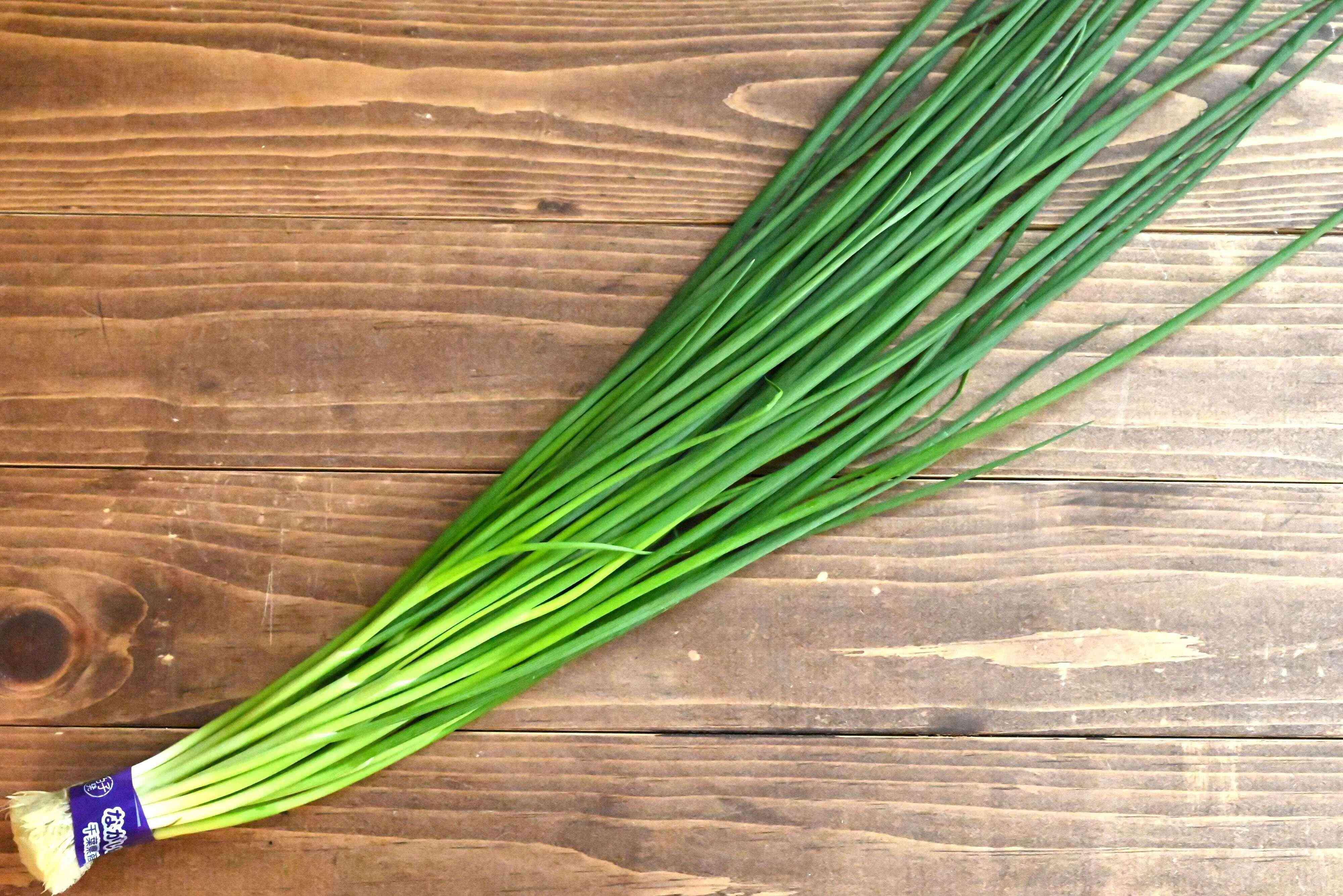 「小ねぎ」をそのまま捨てないで！小ねぎの再生方法と簡単副菜レシピ