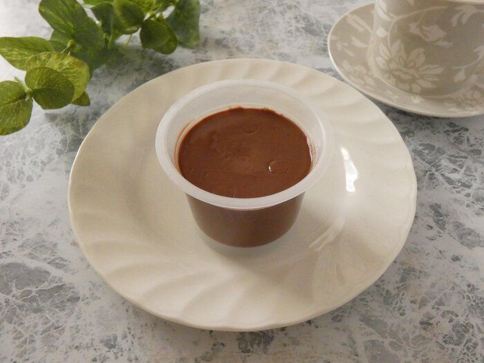 【ファミマ】濃厚で口溶けなめらかな「スプーンで食べる冬ショコラ」はリピ決定の贅沢スイーツ