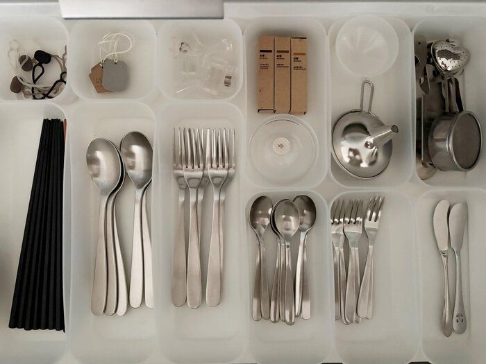 毎日使うカトラリーの収納はシンプルに簡単に！整理収納アドバイザーが教えるスッキリを保つコツ3つ