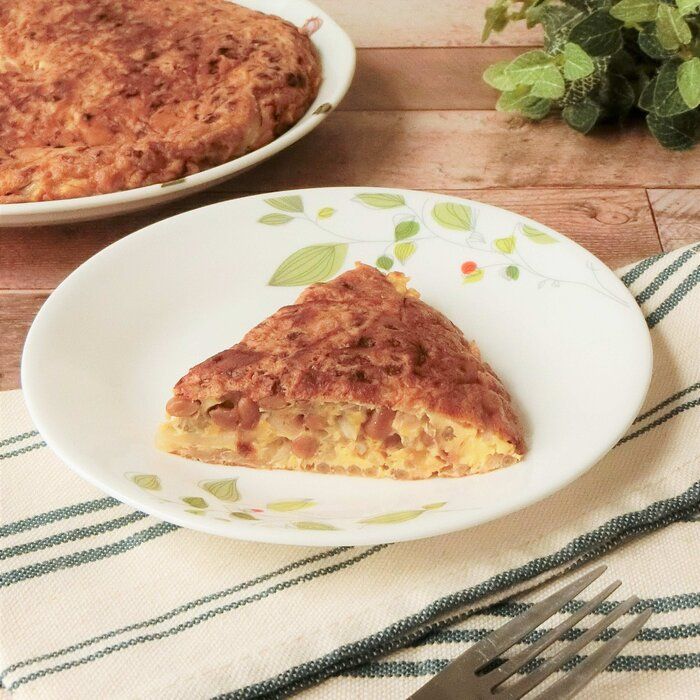 1人分50円！包丁を使わずにパパッとつくれる「もやしと納豆のオムレツ」