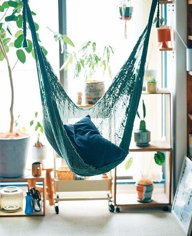 ストレスなく、好きなものに囲まれたい「便利だけで妥協しない」「似た雰囲気の物をまとめて飾る」