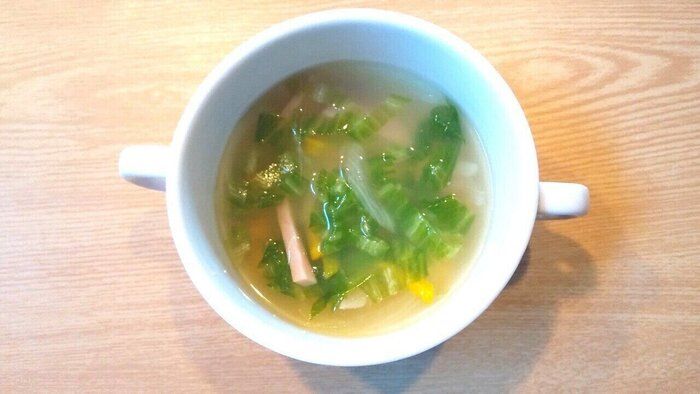 「レタス」をたくさん消費するなら、サラダよりもスープに！栄養たっぷりな外側の葉も一緒においしく変身！