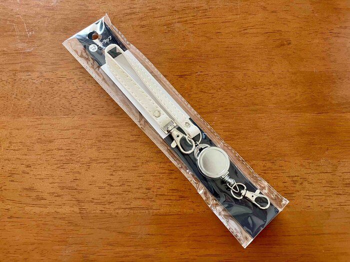 リール付きストラップ