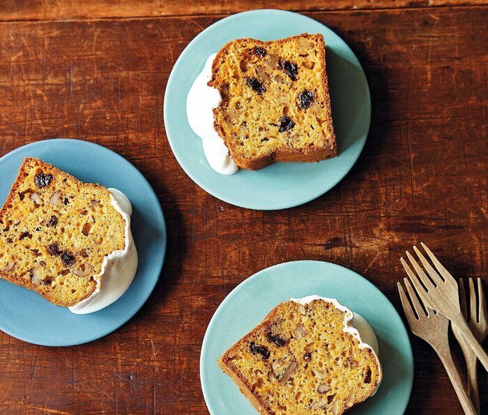 レーズンで腸が整いシナモンで血行よく♪キャロットケーキ