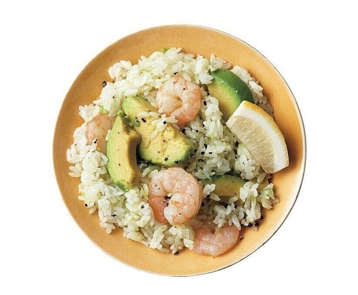 えびとアボカドのレモンピラフ
