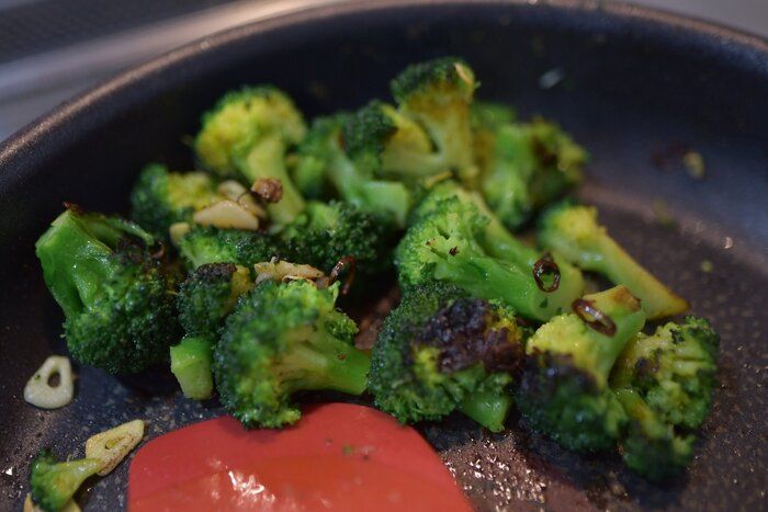 業務スーパーの冷凍「ブロッコリー」をおいしく食べるためのレシピを料理のプロが解説！