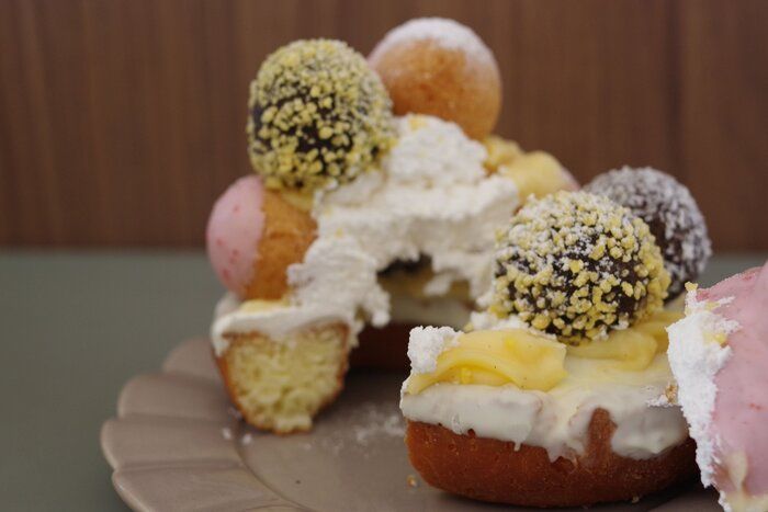 【ミスド】愛嬌たっぷりのネットオーダー限定ドーナツ発見！絶対食べたい「メタモンのドーナツツリー」