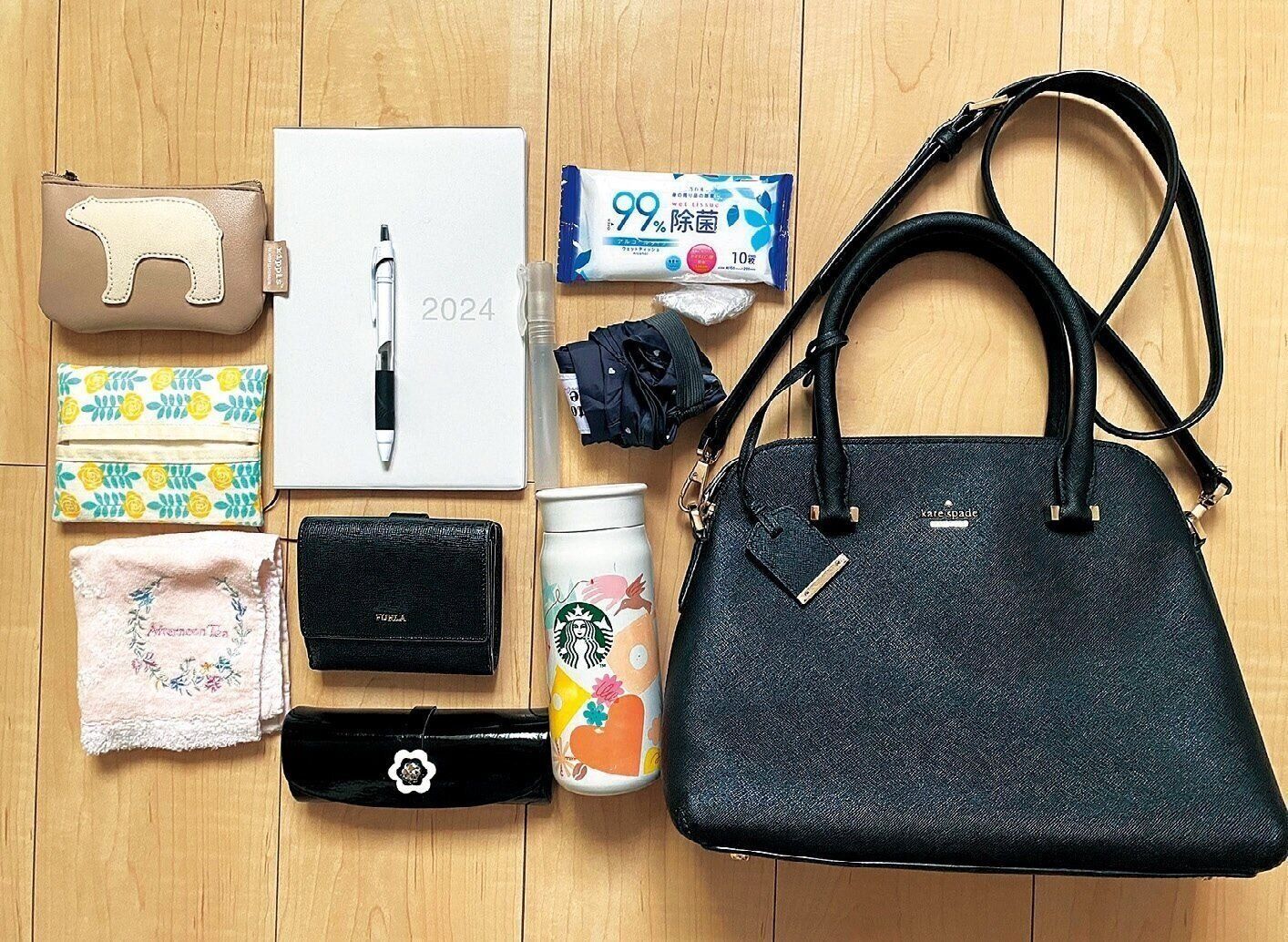 総貯蓄1,000万円以上の人のバッグを見てわかった「ムダ買い予防」の秘訣