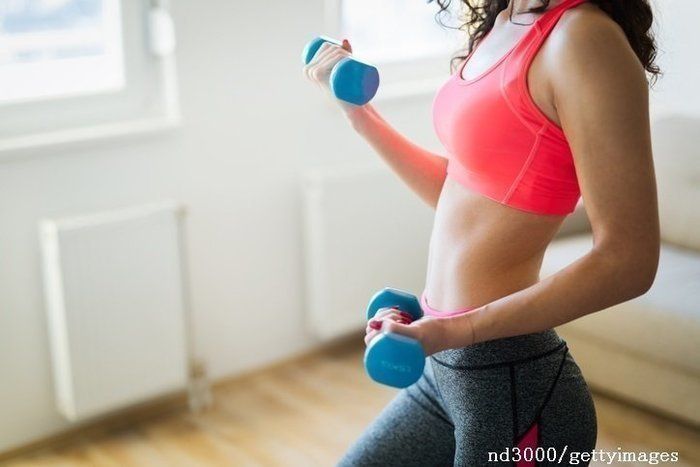 食事制限はなし！フィットネスインストラクター実践の宅トレ＆食事法