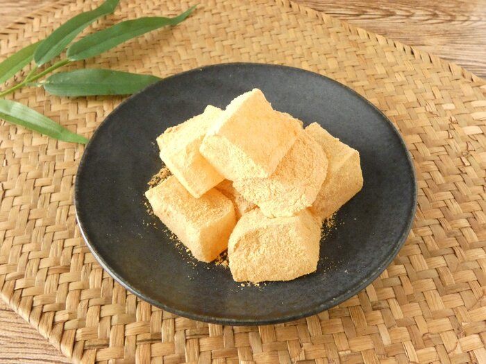 家にある材料でつくれる！簡単もちもちの「わらび餅風」