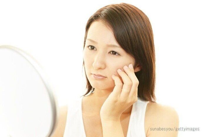 食べ物が歯に挟まってストレス!原因と対処法を歯科医が解説