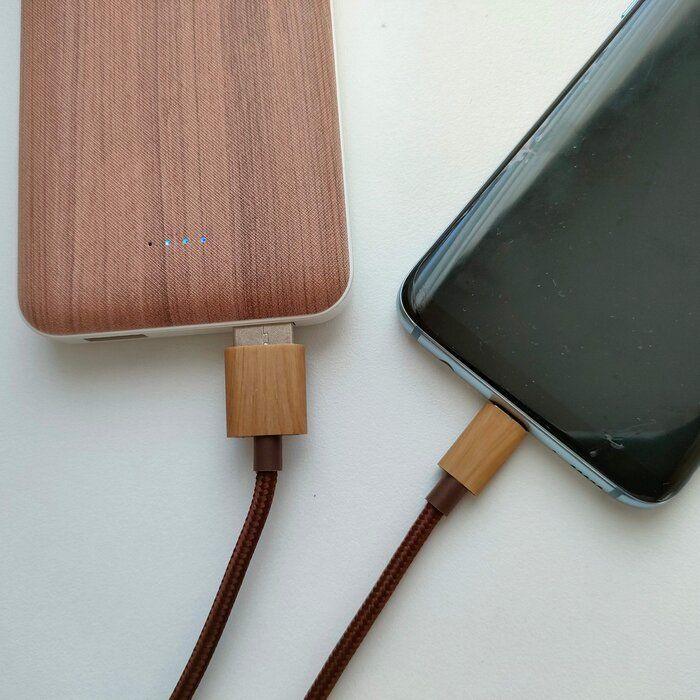 【Standard Products】こんなオシャレなの見たことない！思わず複数買いしたスタイリッシュなモバイルグッズ