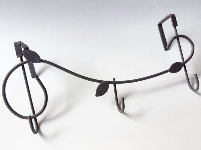 セリアドアフックリーフ