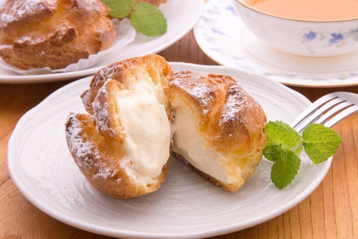 【管理栄養士監修】「シュークリーム」は太りやすい？気になるカロリーと炭水化物量まとめ