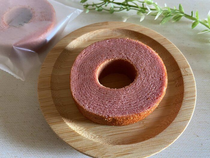 【コストコ】見つけたときが買いどき！飛ぶように売れているバウムクーヘンに甘酸っぱい新フレーバーが登場！