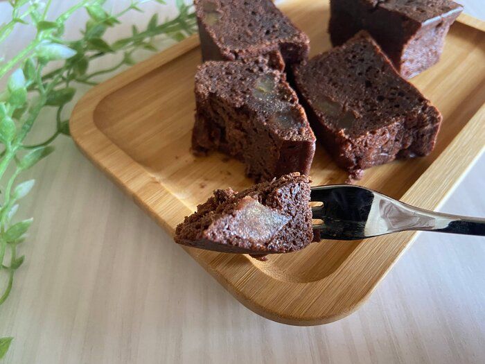 【カルディ】濃厚チョコレートにアップルの組み合わせがたまらない贅沢な大人のケーキが新登場！