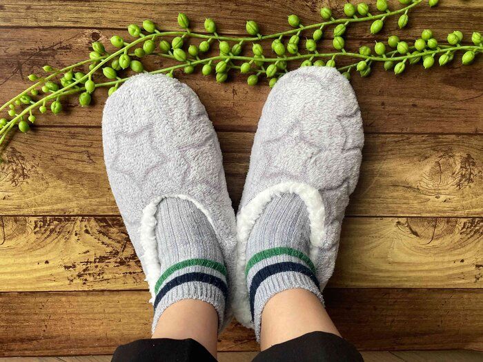 【ワッツ】これは高見え！ボアのボリューム感がイイ！もこもこルームシューズ