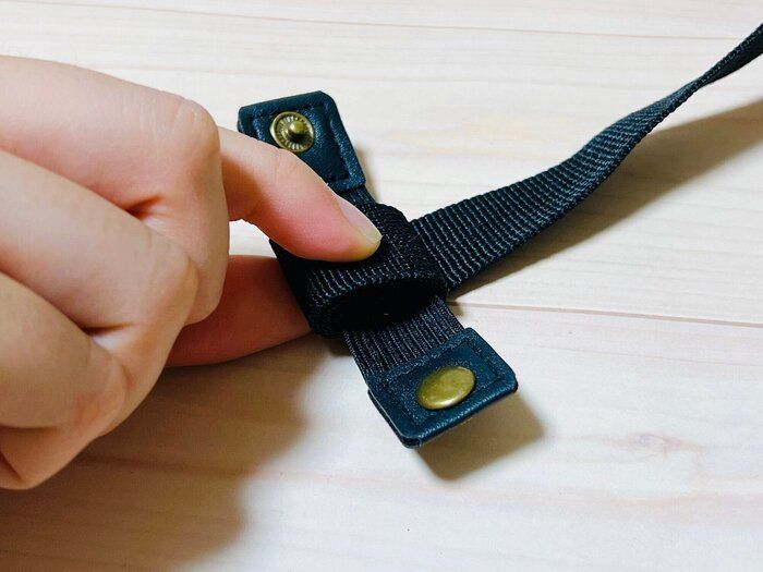 【セリア】リュックを使っているとき、微妙にイライラする悩みを一発解決してくれるアイテムが優秀すぎ！