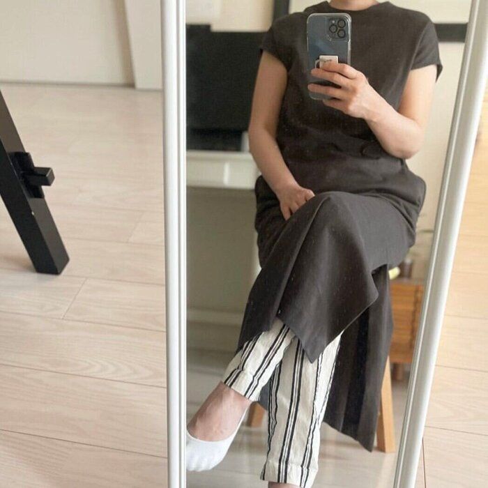 無意識にやっている!?40代のワンピース「おば見えコーデ」を回避する方法