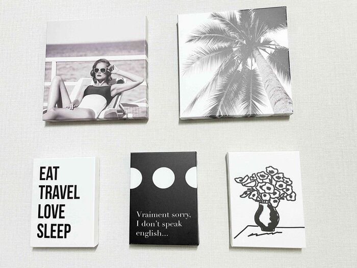 何度でも使えるから超便利！倒れてほしくないインテリアをしっかり接着してくれる粘着ラバー