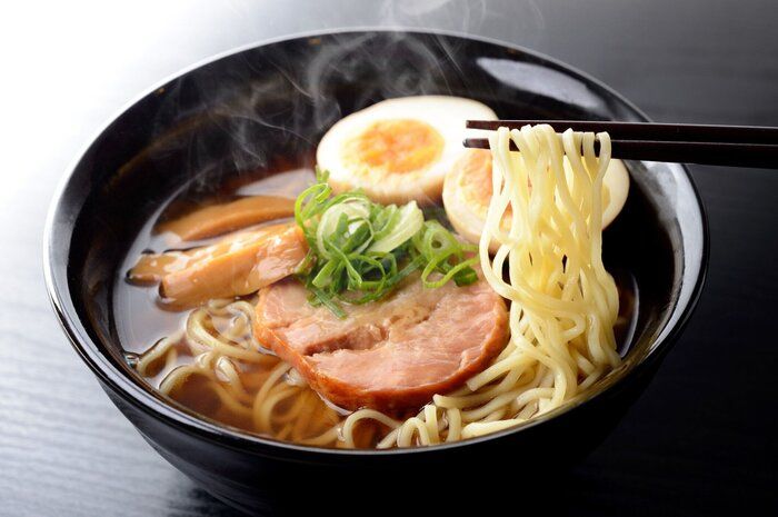 ラーメンを醤油風味のスープに。