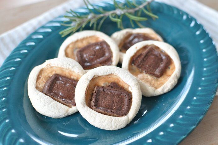 材料2つ【焼きチョコマシュマロクッキー】並べて焼くだけコツ不要！かる～い食感が魅力のカリサク焼き菓子