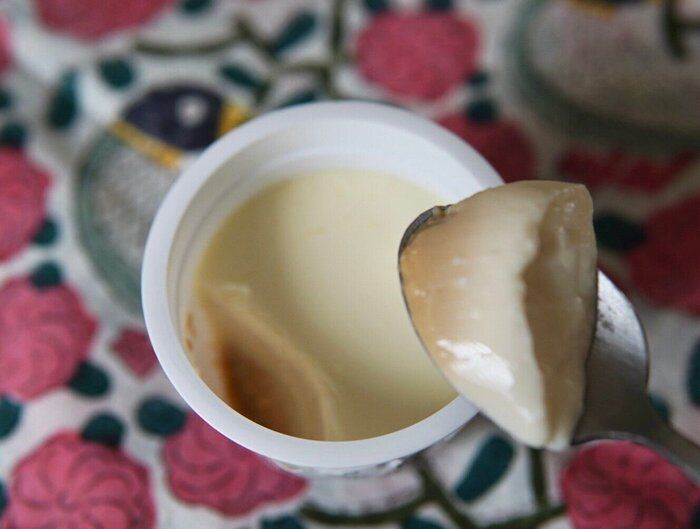 【ローソン】見た目はシンプル、味わいは本格的「ホワイトチョコプリン」