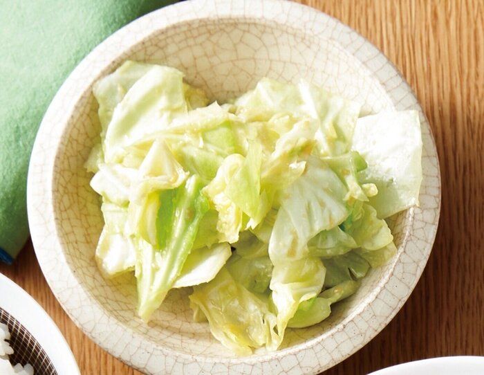 みそとオリーブの風味でたっぷりと♪キャベツのみそオリーブ油もみ