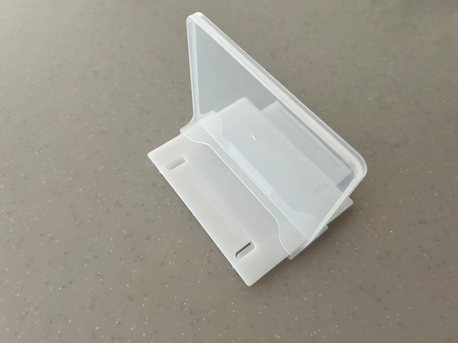 【ダイソー】仕切りがあると使いやすさUP！ボックス内の整理にはコレ