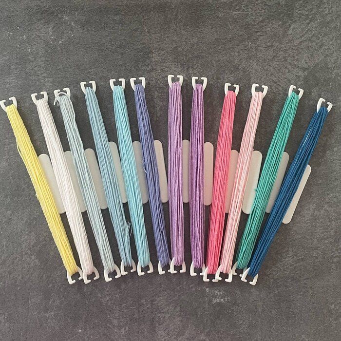 【ダイソー】刺しゅう糸収納どうしてる？画期的な収納グッズで見た目も使い勝手も改善！