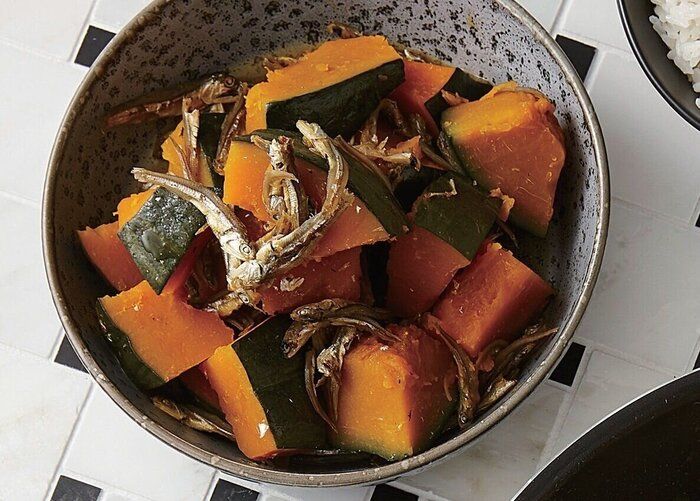火にかけるだけで栄養満点！かぼちゃと煮干しの柔らか煮