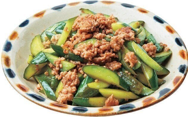 甘酸っぱい味でいくらでも食べられる！豚ひき肉ときゅうりの炒めもの
