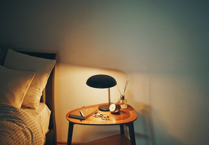 プロが解説！寝る前に日記を書くと疲れやストレスをリセットできる!?