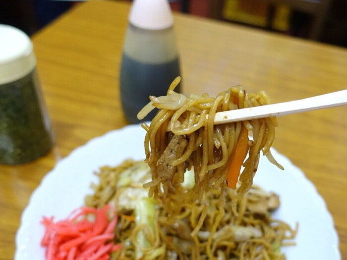 休日の定番お昼ご飯「焼きそば」を劇的においしくする「ひと手間」